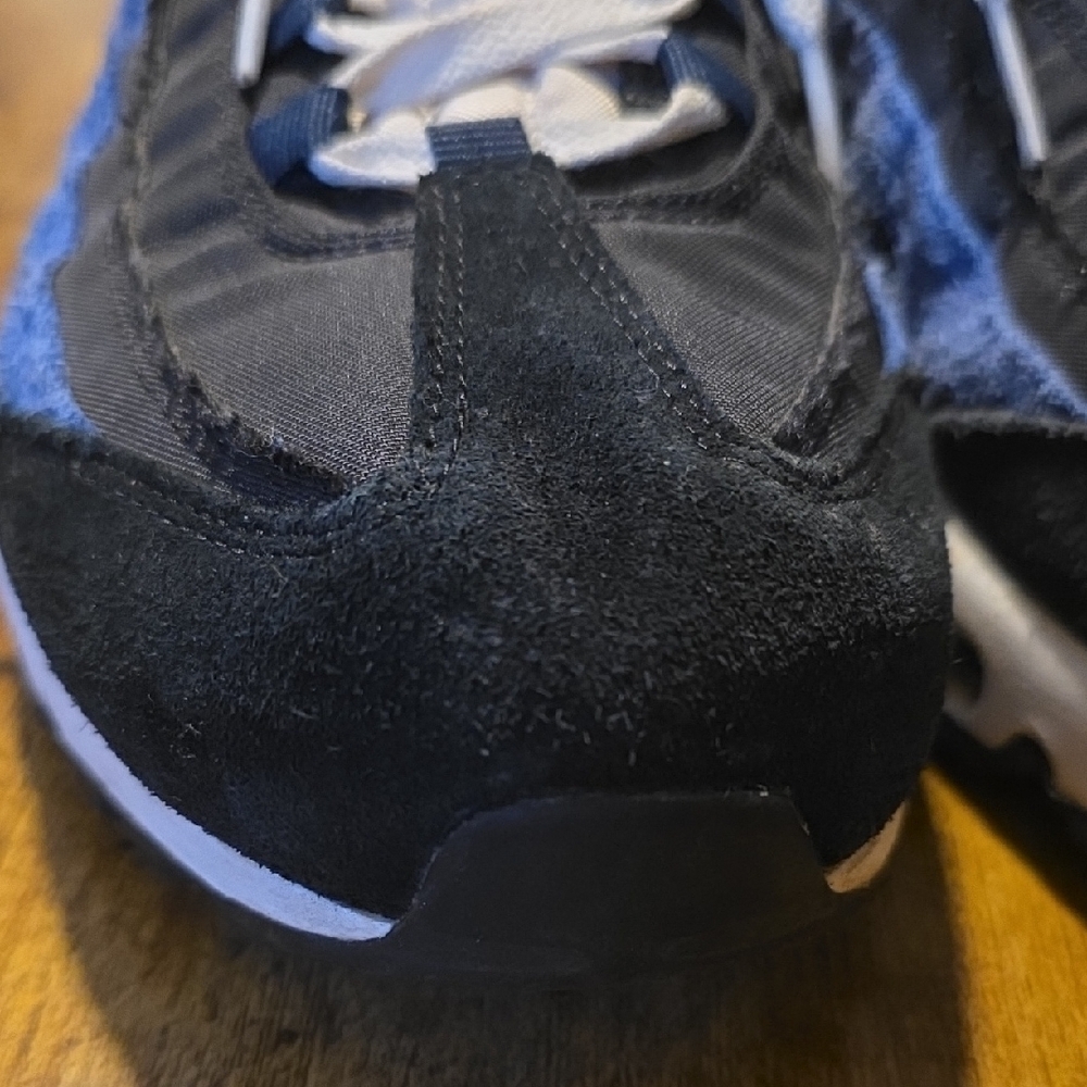 Nike Men's Black and Blue Lace-Up Sneakers - Picture 3 of 14
